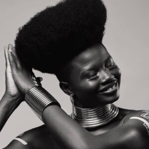 Article : Freedah N’Dah, l’Amazone moderne qui réinvente la beauté béninoise